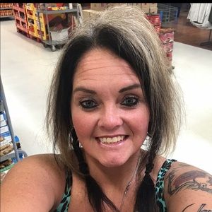 Meet your Posher, Kimberly m